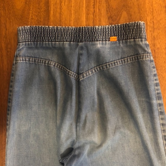 Rare-Levi’s 70’s Vintage wide/flare leg jeans with elastic waist & high rise. - Picture 6 of 15
